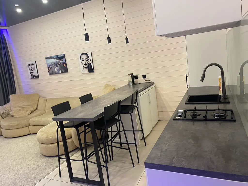 Современный дом в лесу