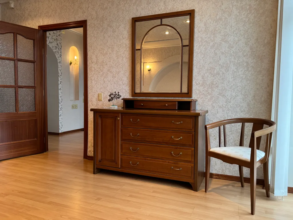 3х-комн, Купеческая роскошь на Набережной, исторический центр