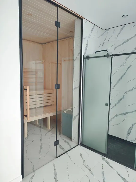 Коттедж с большой придомовой территорией, сауна, бассейн, мангал