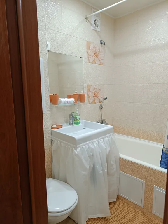 Уютная квартира около метро Березовая роща с WiFi