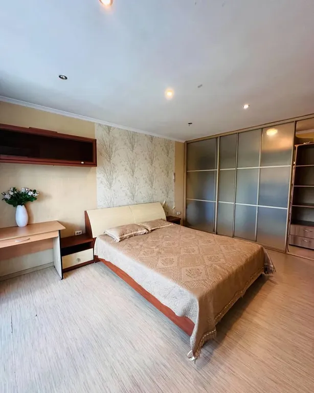 3-комнатная квартира в центре города Кызыла со всеми удобствами