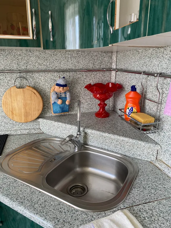 Просторная 2-комнатная квартира в районе Парка Победы (ул. Стаханова)