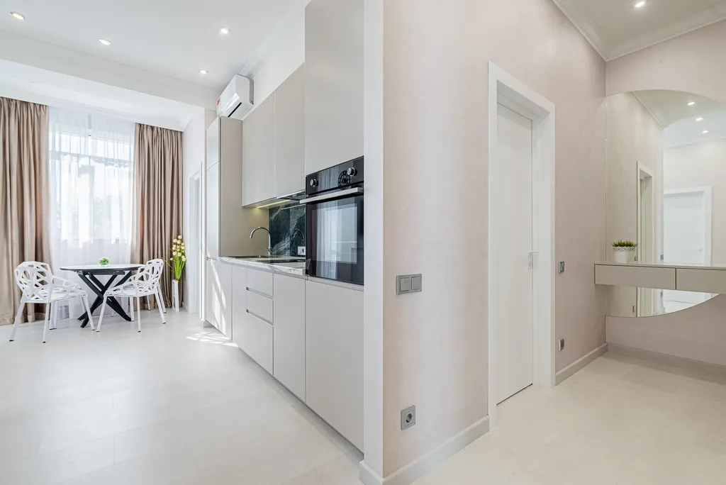 Дизайнерская квартира на берегу моря