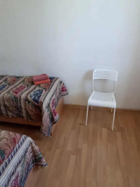 Квартира Квартира 2-х кв. в коттедже, закрытая парковка, центральная часть города — Калининград