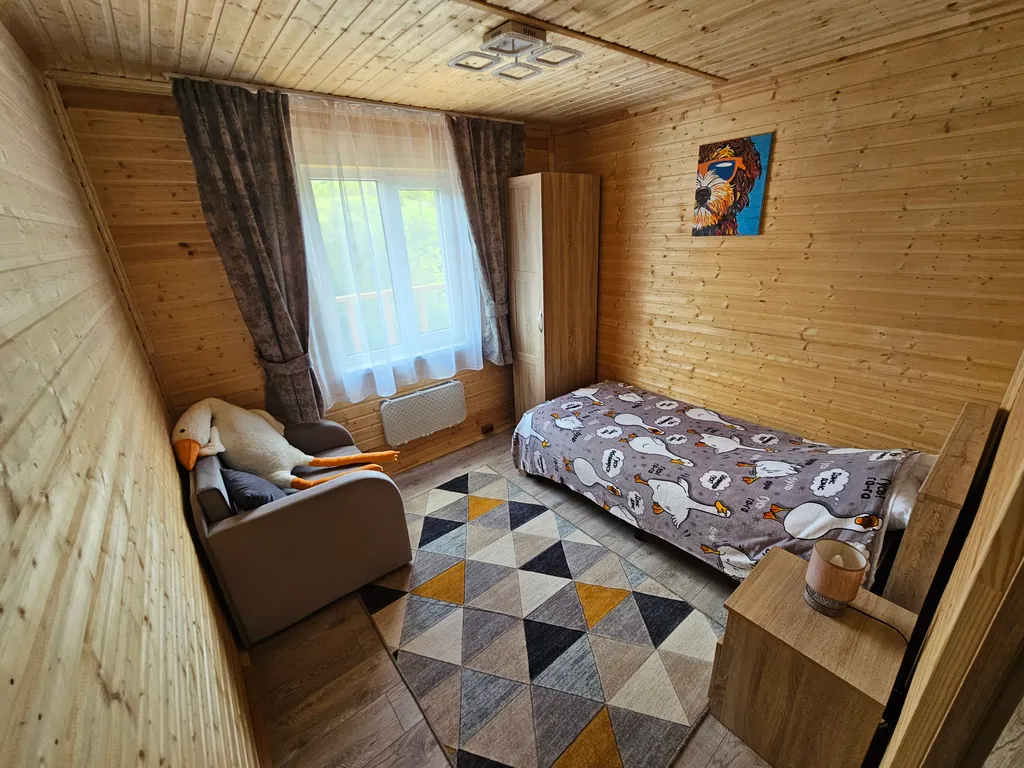 Уютный эко-дом у горы