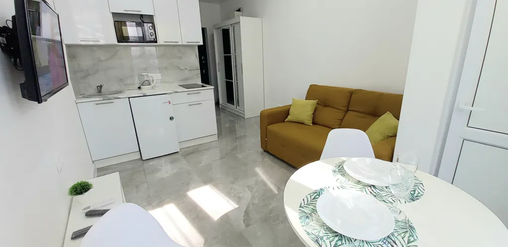 Уютная студия с видом на море