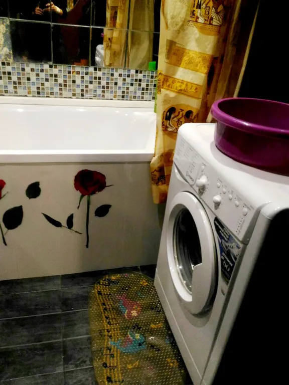 Однокомнатная квартира с балконом и видом на город и залив, 24 часа