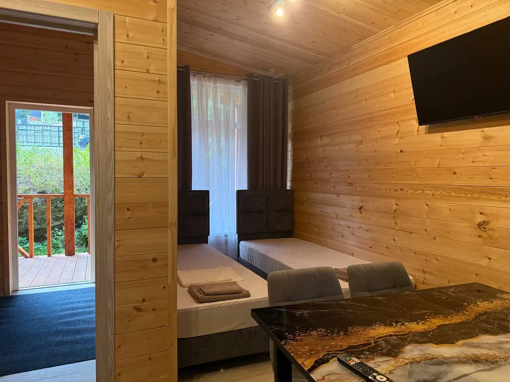 Шале Зарево 1