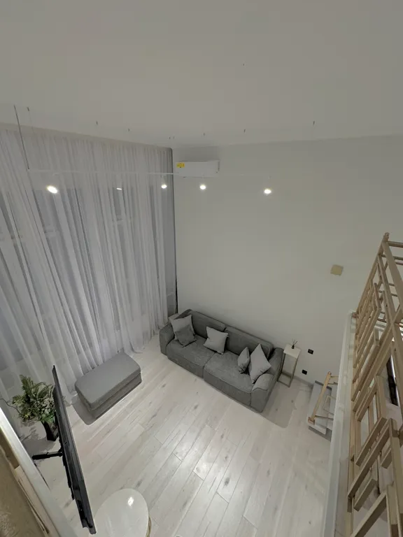 Двухуровневая квартира с дизайнерским ремонтом