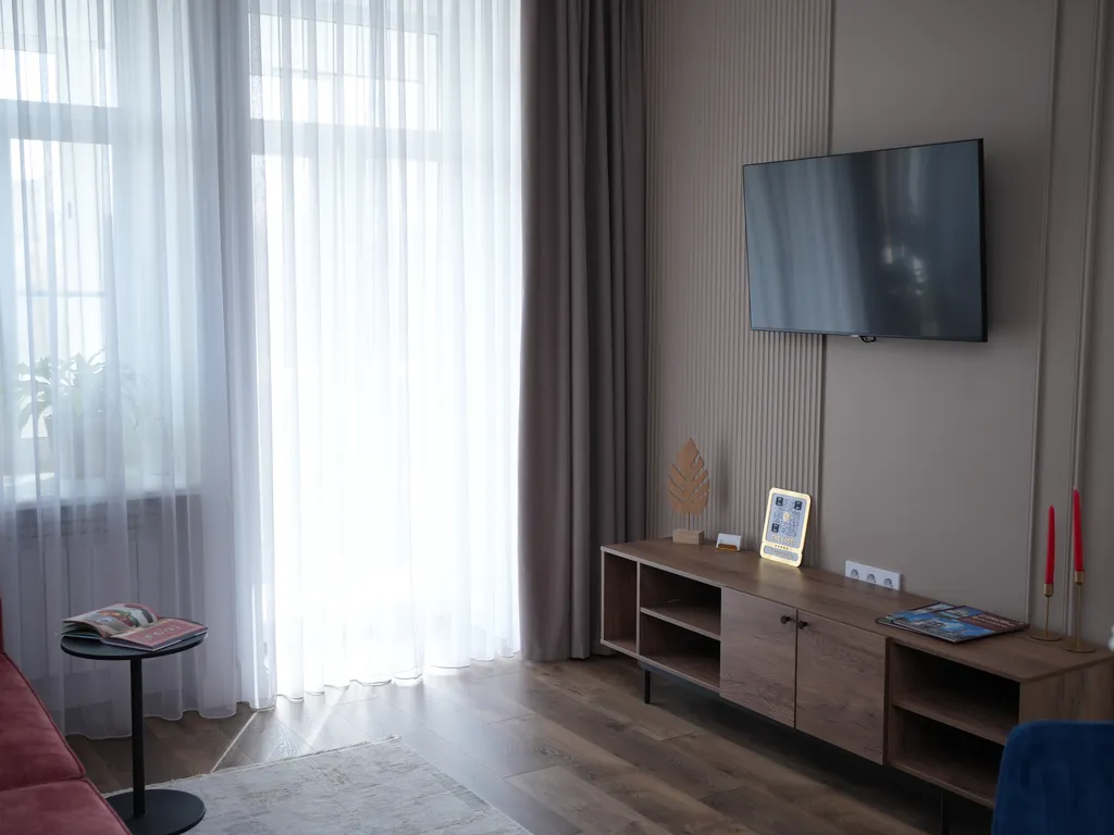 Стильная, современная квартира на набережной реки Волги