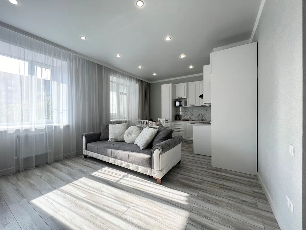 Lux двухкомнатная квартира в новом ЖК