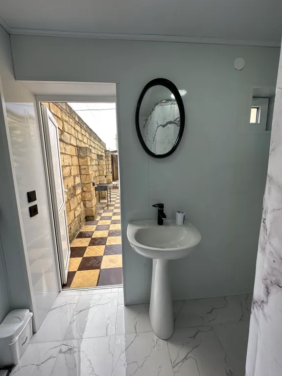 Домик у моря