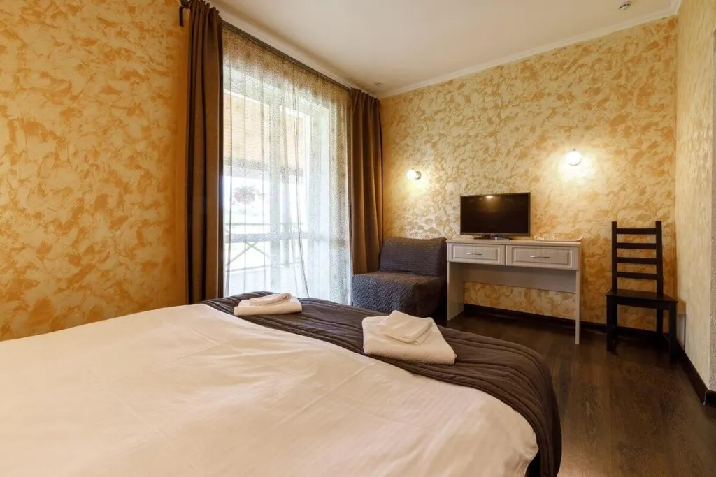 6-комнатный Дом