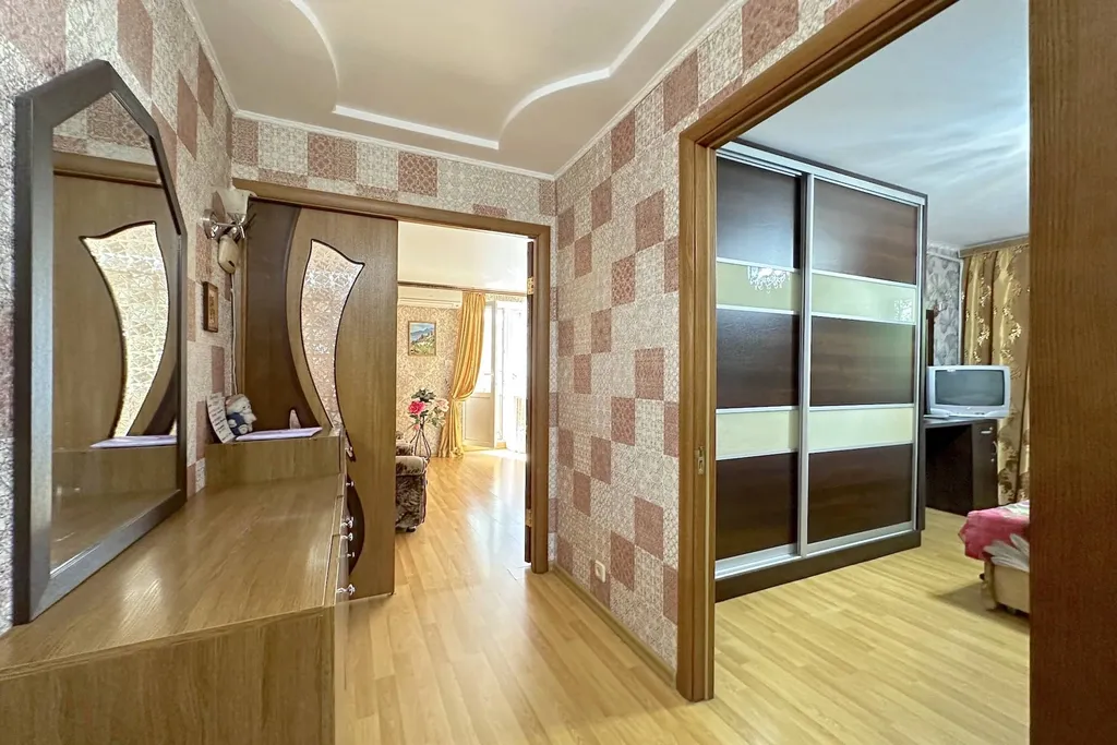 Квартира 2-комнатная Квартира — Феодосия