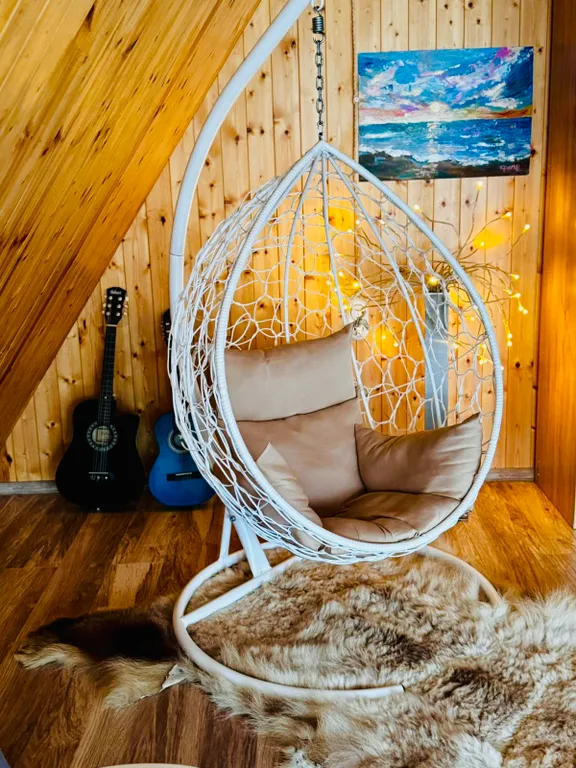 Дом с баней, караоке, PlayStation и Алисой на берегу моря