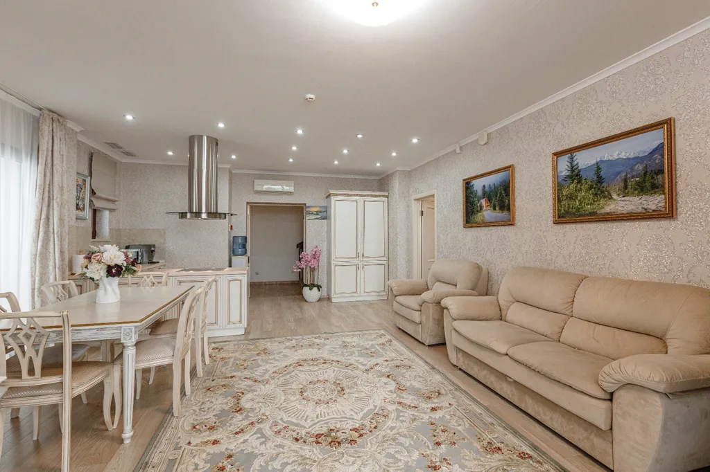 4-комнатная Квартира