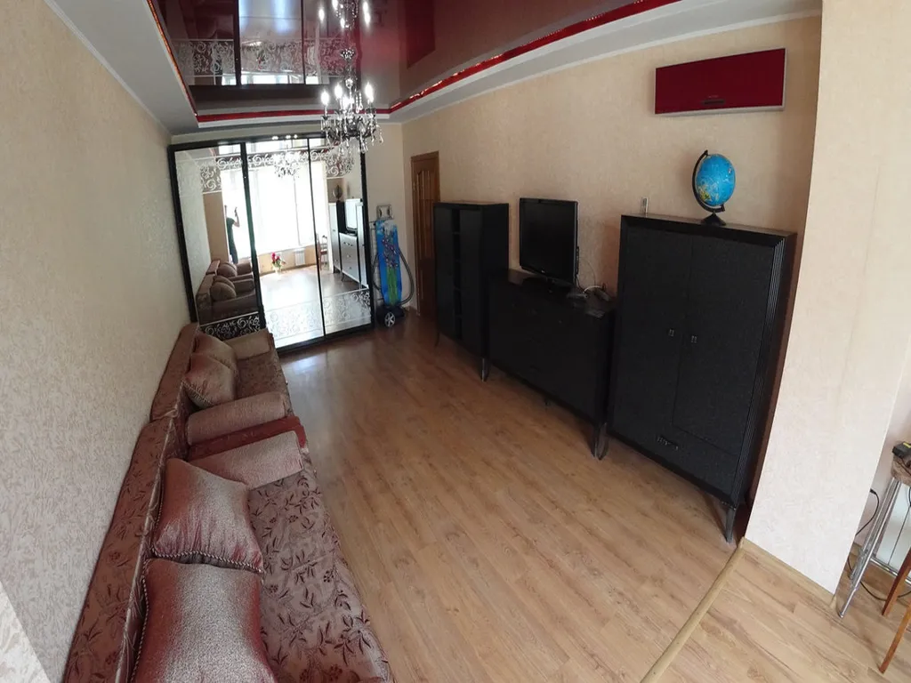 Просторная квартира рядом с парком Фрунзе