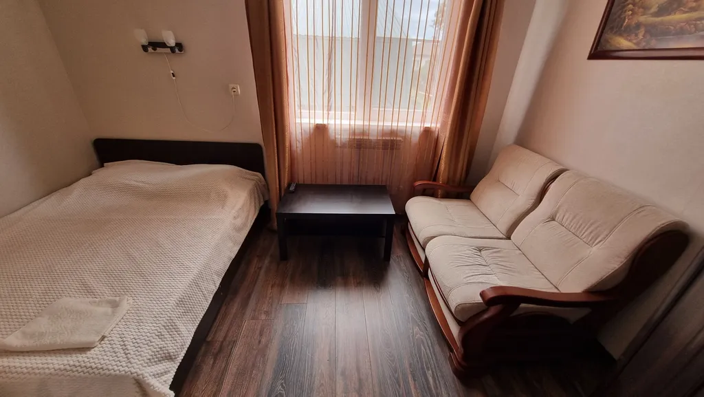 Дом рядом с морем в тихом районе