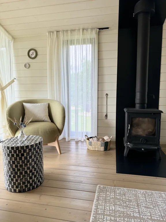 Уютный загородный дом в тишине