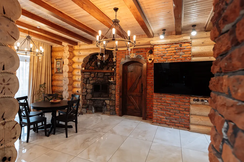 Шикарный дом из сруба с баней и бассейном