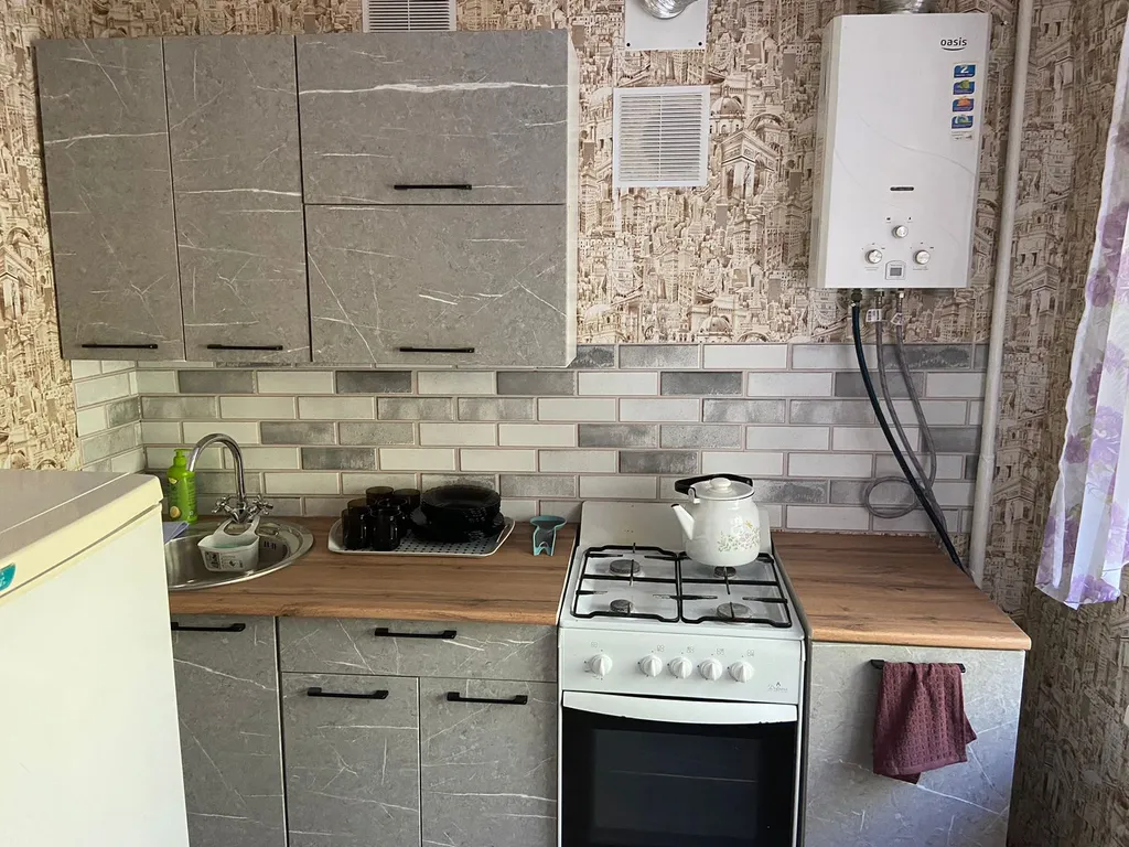 2-комнатная Квартира — аренда посуточно в Кировград