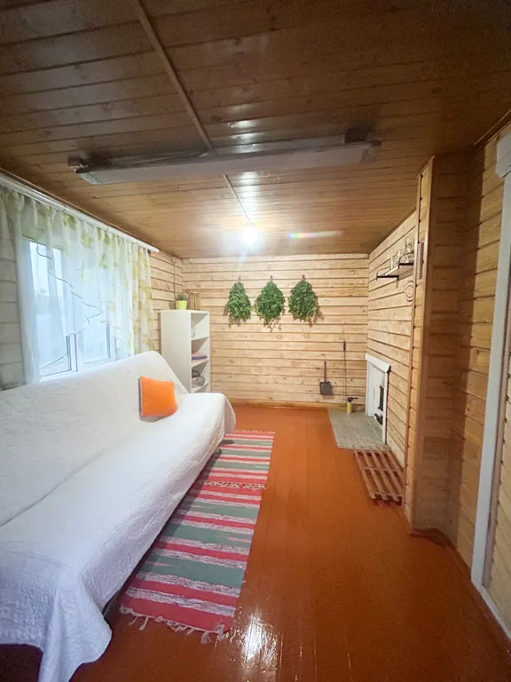 Дом с баней и бассейном