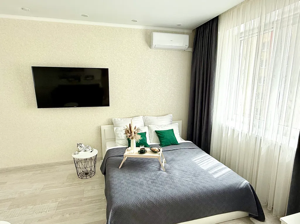 Квартира с видом на озеро