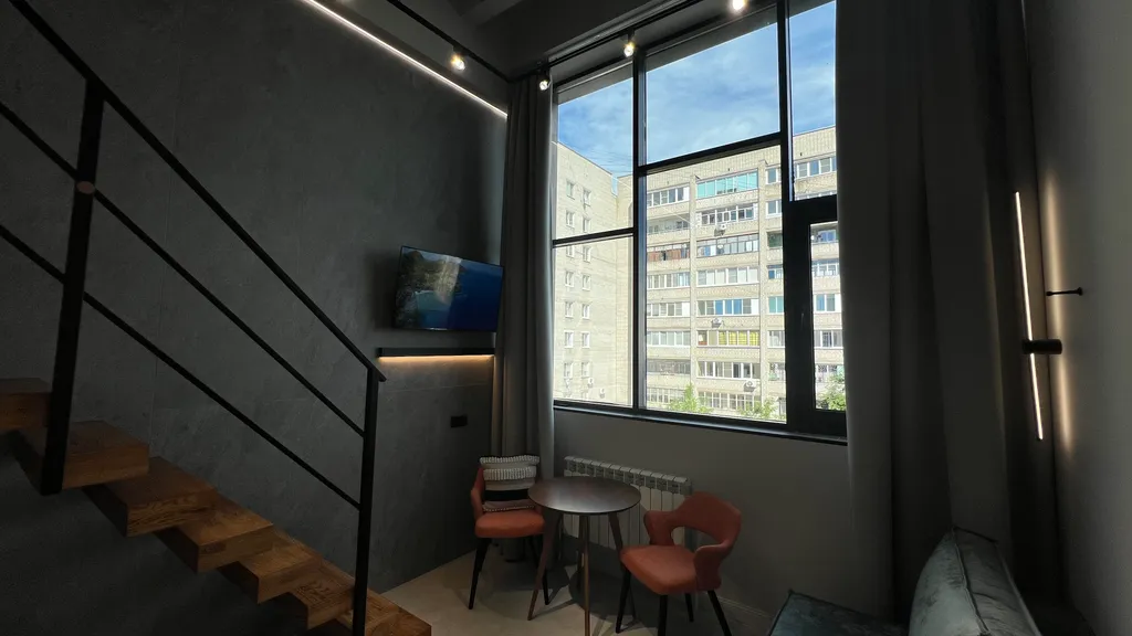 Квартира Квартира Двухуровневая студия в историческом центре рядом с Волковским театром — Ярославль