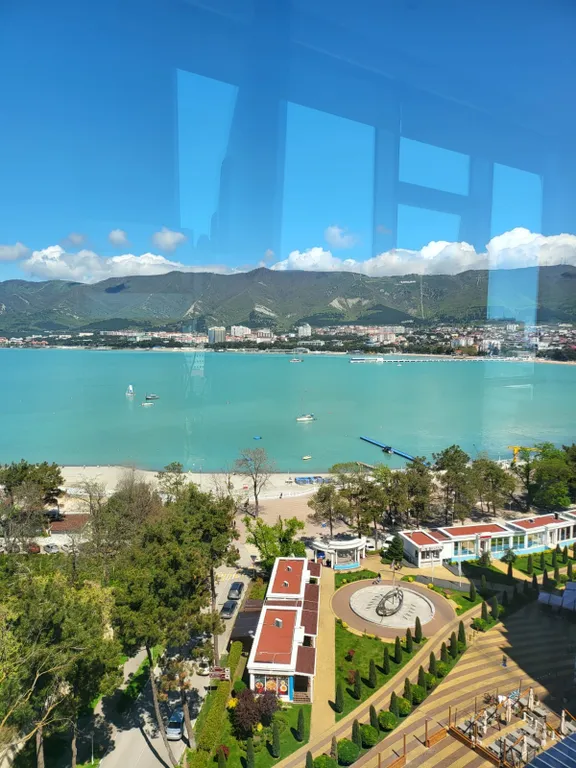 Квартира с видом на море и террасой — аренда посуточно в Геленджик