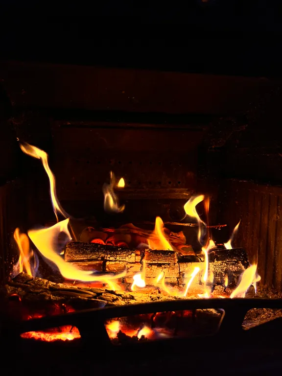 Коттедж Загородный дом со всеми удобствами рядом с речкой и озером — Рябово