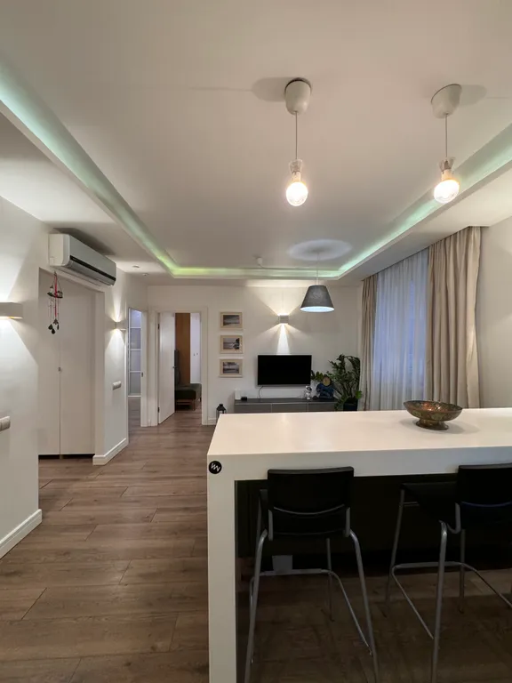 Квартира 3-комнатная квартира в супер локации, 15 минут до центра — Москва