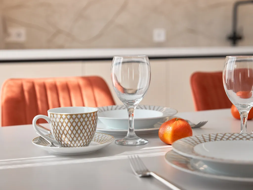 Современная, новая квартира с видом на горы