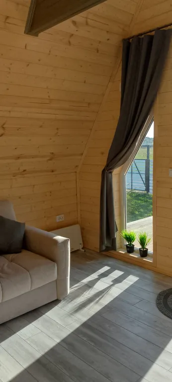 Стильный A-frame с баней/сауной и сибирским чаном на дровах.