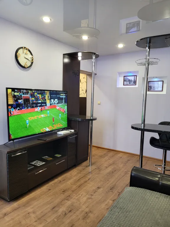 3-комнатная Квартира — аренда посуточно в Кировск