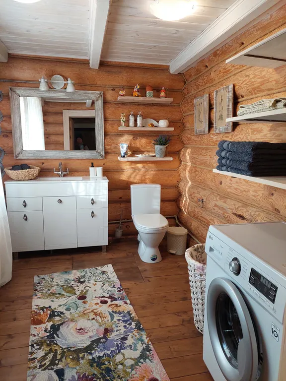 Уютный дом с баней рядом с рекой и лесом