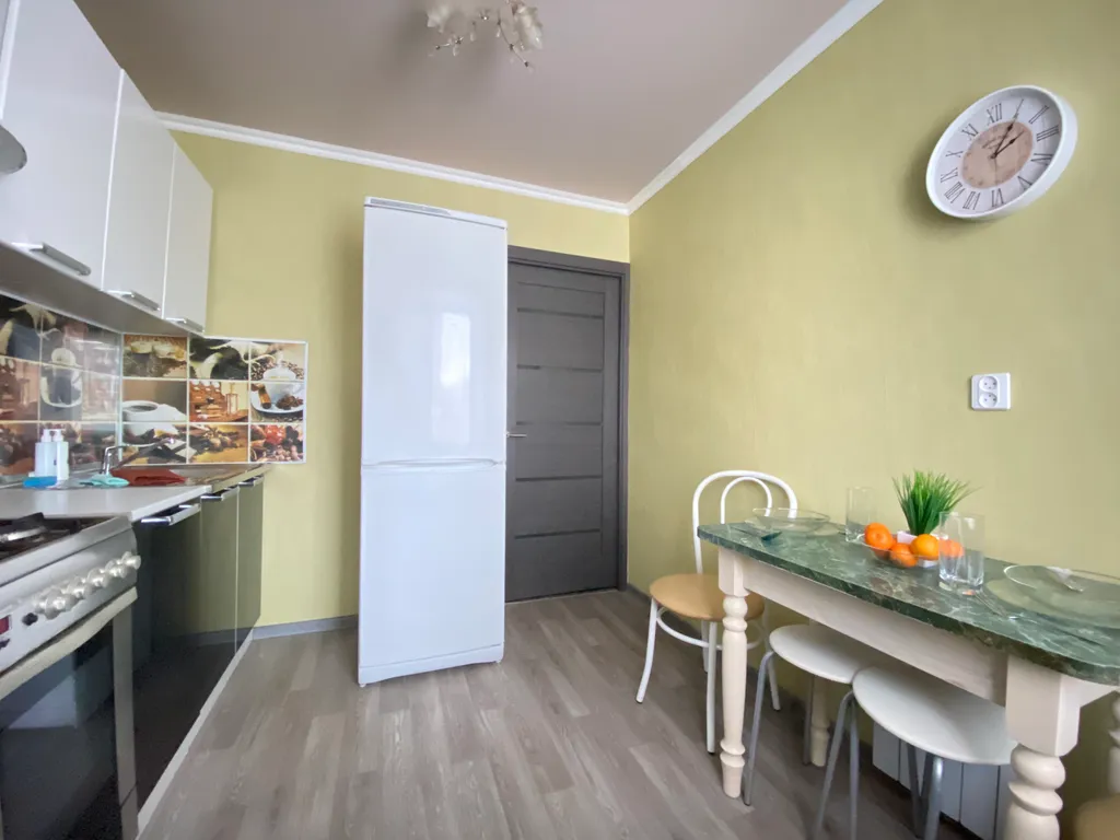 Апартамент у Химика