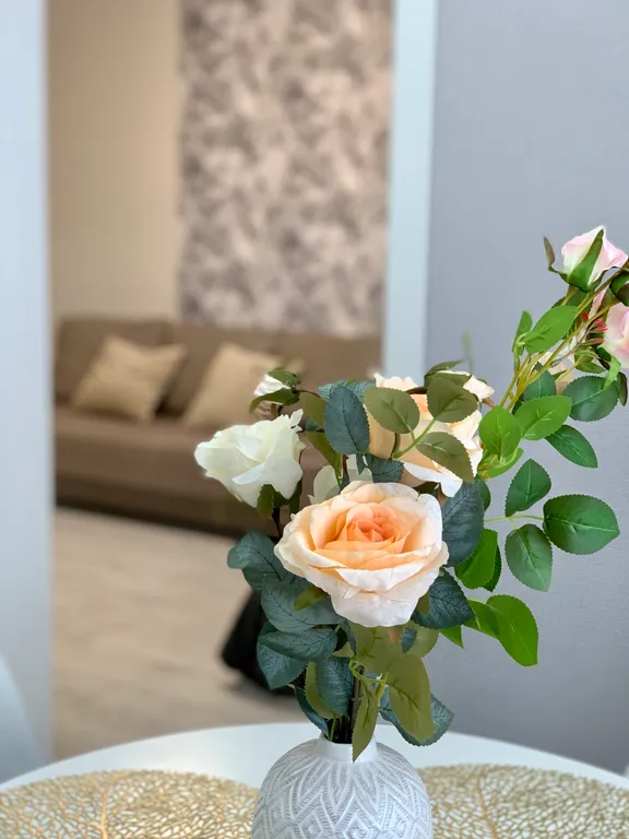 Современная квартира в новом жилом комплексе рядом с въездом в город