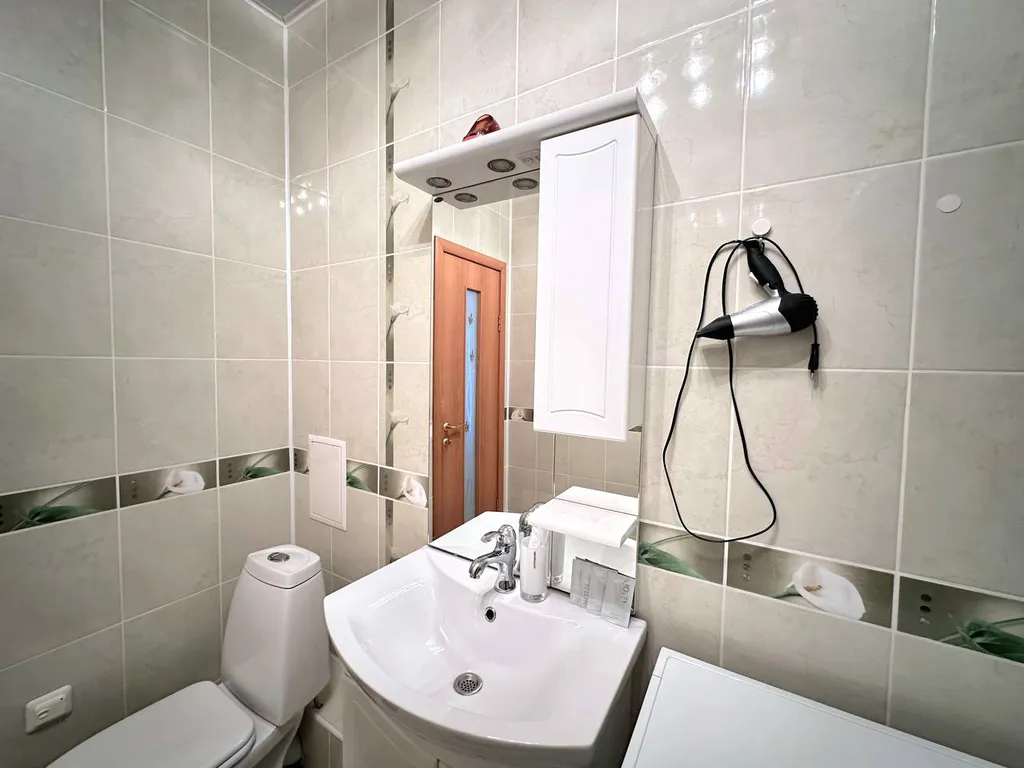 2-комнатная квартира на Молодежном рядом с Ледовой ареной