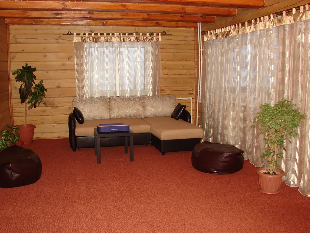 Уютный коттедж для семейного отдыха с домашним кинотеатром.