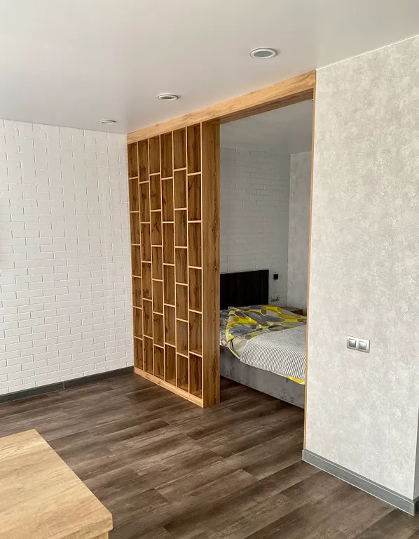 Стильная, просторная студия 50 оттенков серого