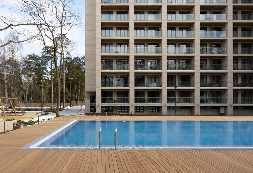 Студия с бассейном на берегу Финского залива