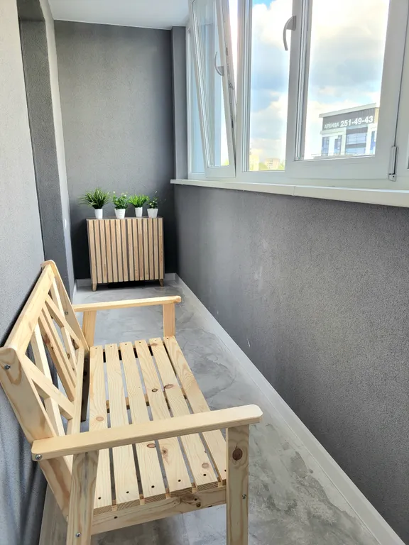 1-комнатная в доме бизнес-класса, рядом с парком Дельфин