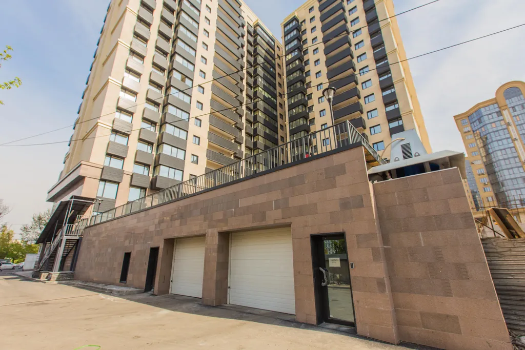 Five New business-class apart r-house near mega