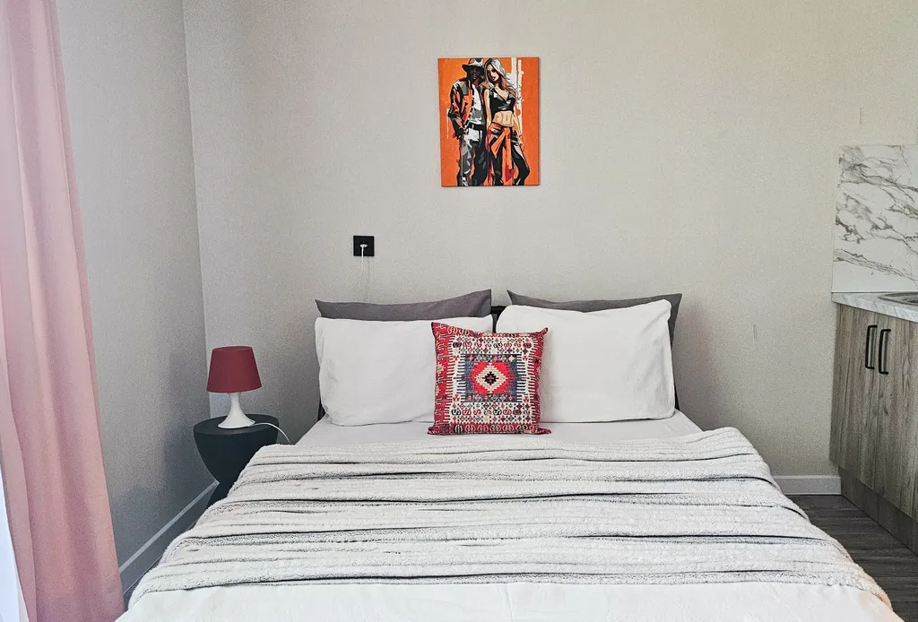 Квартира ЖК СВОИ ЛЮДИ новые апартаменты на троих гостей — аренда посуточно в Пермь