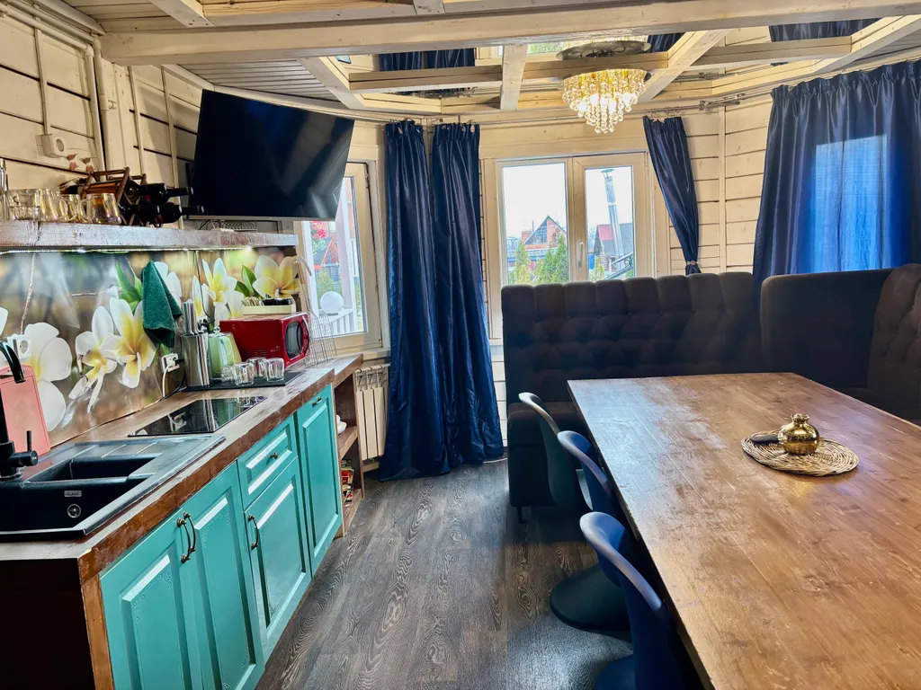 Стильный дом Гранд Монако с баней, чаном и четырьмя спальнями