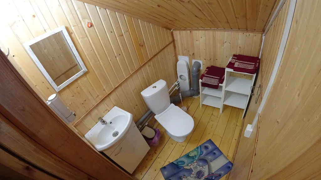 Остров Аннушки - уютные домики у реки