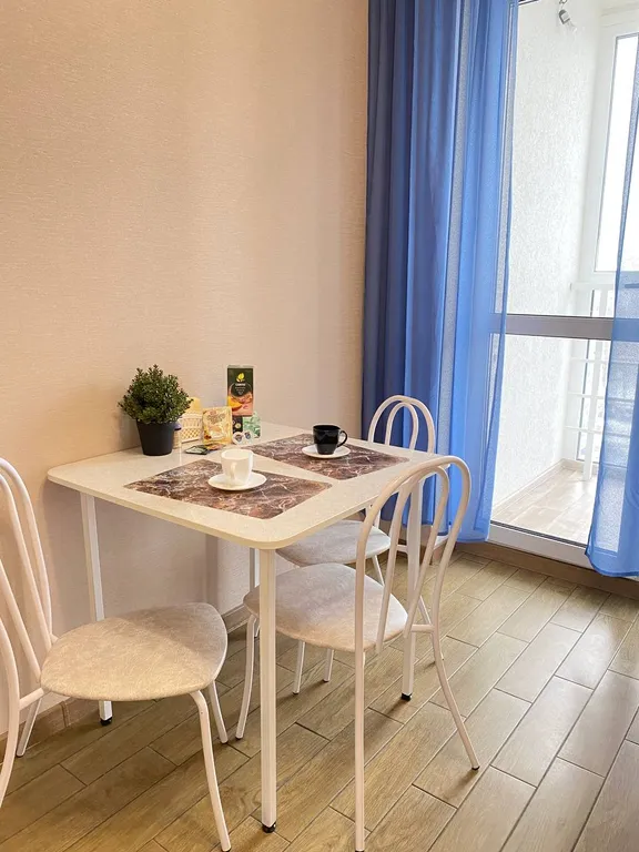 Уютная квартира с ортопедическим матрасом и панорамным балконом