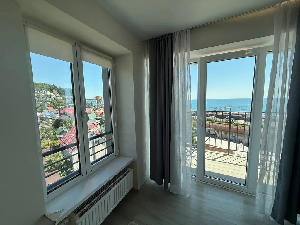 Двухкомнатная квартира в 2 минутах самого лучшего пляжа в Дагомысе