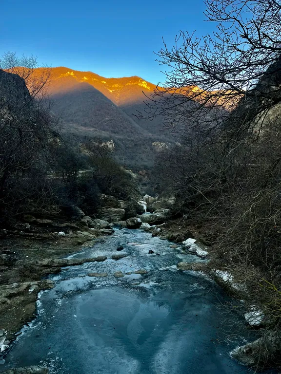 Коттедж Коттедж Уютные апартаменты трансфер и экскурсии — Дербент