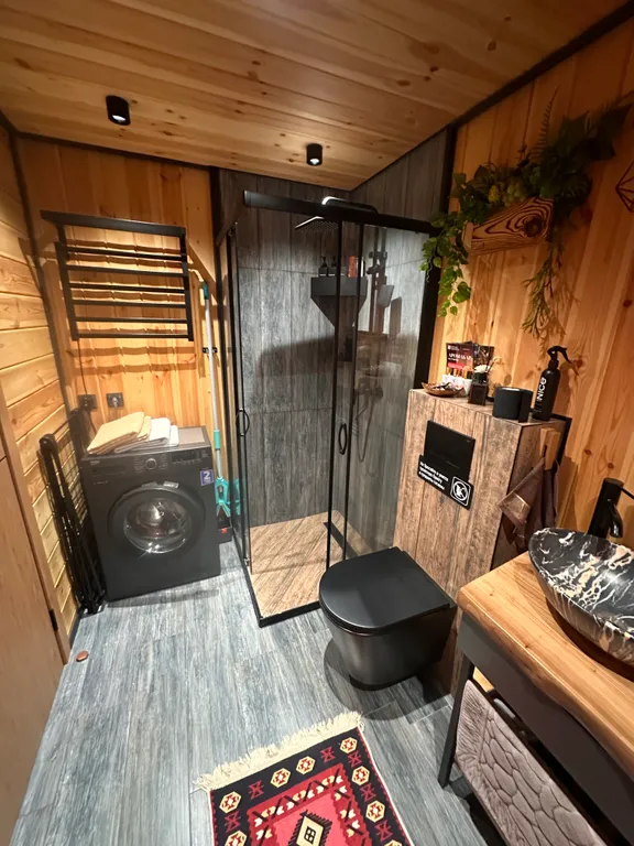 Шале у озера